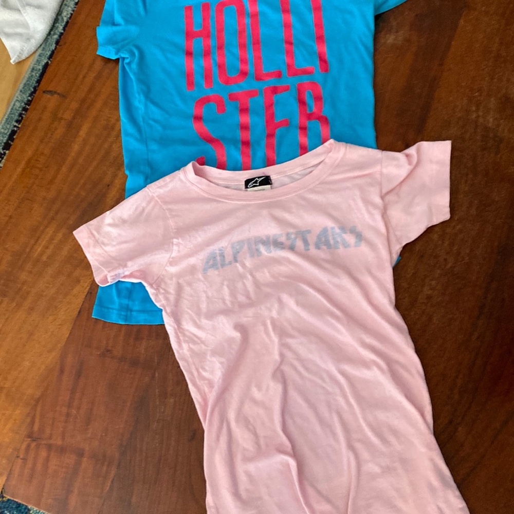 T shirts size small